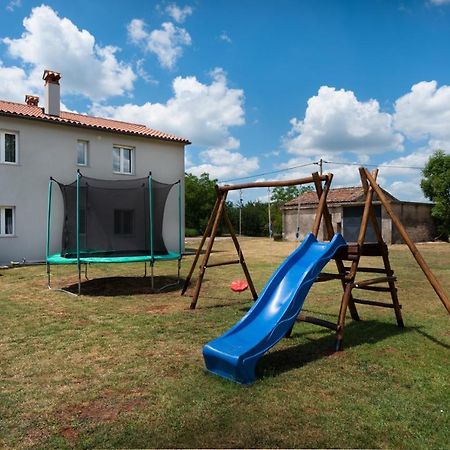 Villa Slivari Nedescina ภายนอก รูปภาพ
