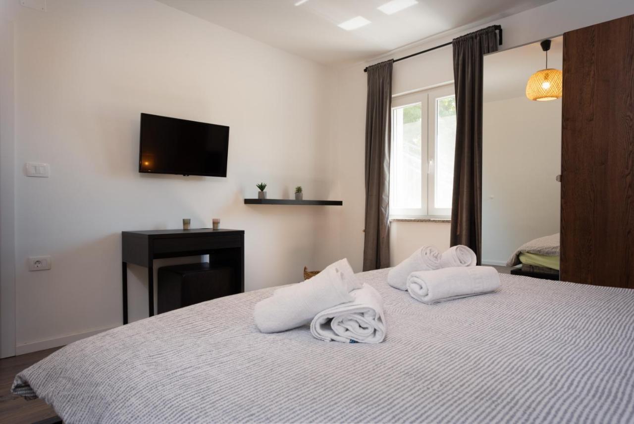Villa Slivari Nedescina ภายนอก รูปภาพ