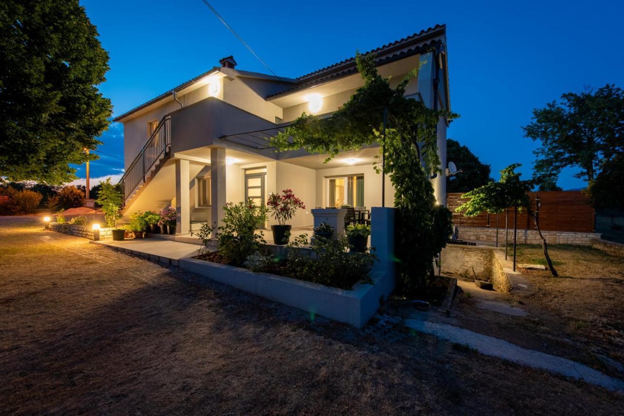 Villa Slivari Nedescina ภายนอก รูปภาพ
